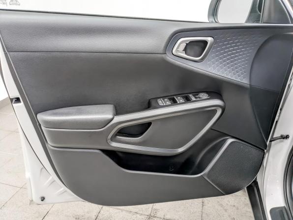 Kia Soul III с пробегом 2021 года, цена 2 040 000 рублей, 68958 км, хэтчбек, Автокод Объявления
