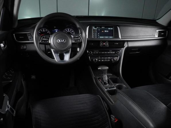 Kia Optima IV Рестайлинг с пробегом 2019 года, цена 1 779 000 рублей, 100073 км, седан, Автокод Объявления