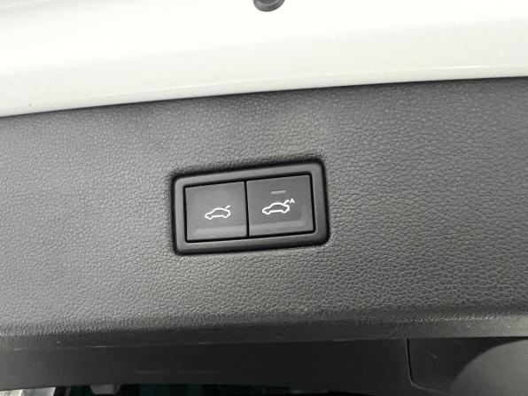 Volkswagen Tiguan II с пробегом 2017 года, цена 2 099 000 рублей, 227395 км, внедорожник, Автокод Объявления
