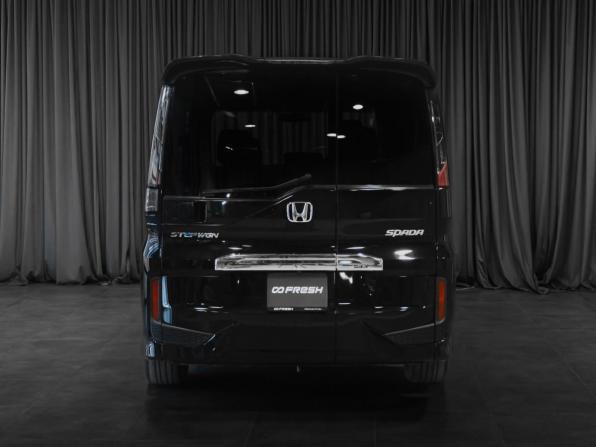Honda Stepwgn V с пробегом 2015 года, цена 1 878 000 рублей, 87055 км, минивэн, Автокод Объявления