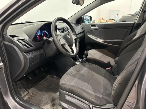 Hyundai Solaris I с пробегом 2014 года, цена 549 000 рублей, 322157 км, седан, Автокод Объявления