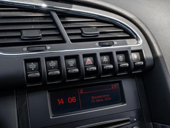 Peugeot 3008 I с пробегом 2012 года, цена 730 000 рублей, 224408 км, внедорожник, Автокод Объявления