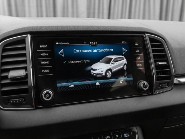 Skoda Karoq I с пробегом 2021 года, цена 2 990 000 рублей, 34102 км, внедорожник, Автокод Объявления