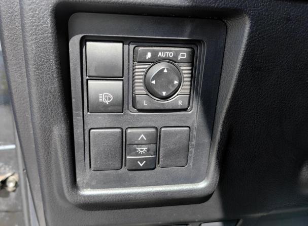 Toyota Land Cruiser Prado 150 Series Рестайлинг 2 с пробегом 2019 года, цена 4 333 000 рублей, 166171 км, внедорожник, Автокод Объявления