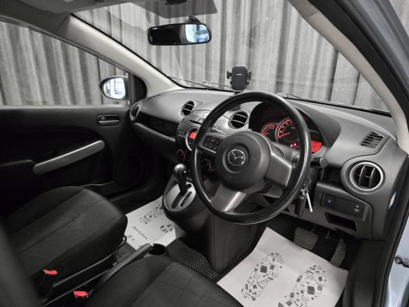 Mazda Demio III (DE) с пробегом 2013 года, цена 755 000 рублей, 111600 км, хэтчбек, Автокод Объявления