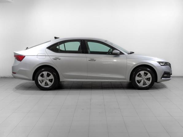 Skoda Octavia IV (A8) с пробегом 2021 года, цена 2 450 000 рублей, 79688 км, лифтбек, Автокод Объявления