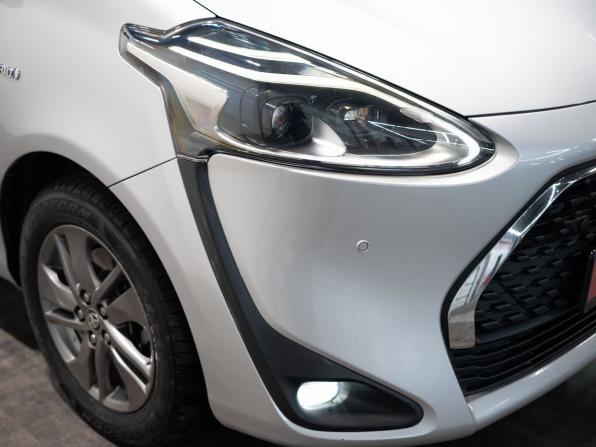 Toyota Sienta II Рестайлинг с пробегом 2018 года, цена 1 330 000 рублей, 156338 км, компактвэн, Автокод Объявления