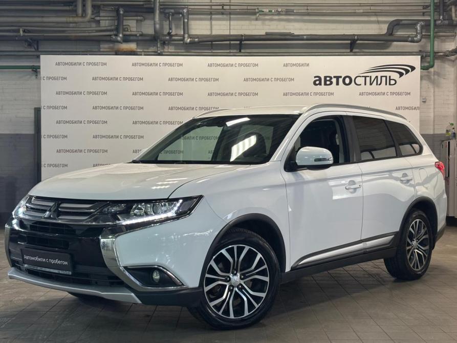 Mitsubishi Outlander III Рестайлинг 2 Санкт-Петербург  - изображение 1