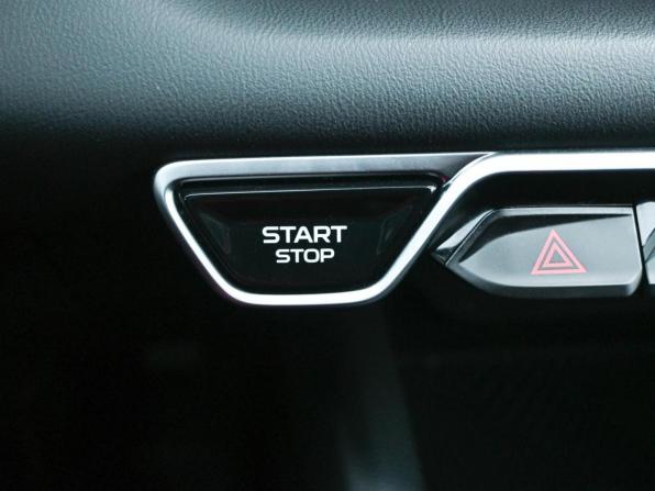 Geely Coolray I Рестайлинг 2 с пробегом 2025 года, цена 2 399 000 рублей, 11608 км, внедорожник, Автокод Объявления