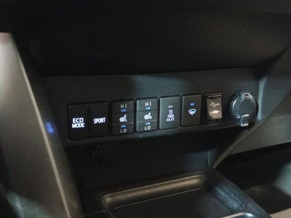 Toyota RAV4 IV (XA40) с пробегом 2014 года, цена 1 710 000 рублей, 243927 км, внедорожник, Автокод Объявления