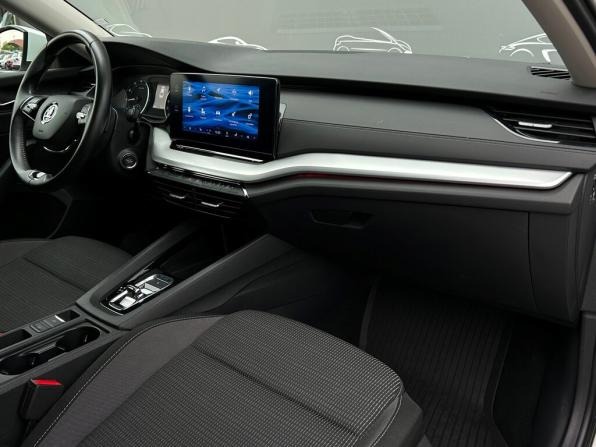 Skoda Octavia IV (A8) с пробегом 2021 года, цена 2 476 700 рублей, 33405 км, лифтбек, Автокод Объявления