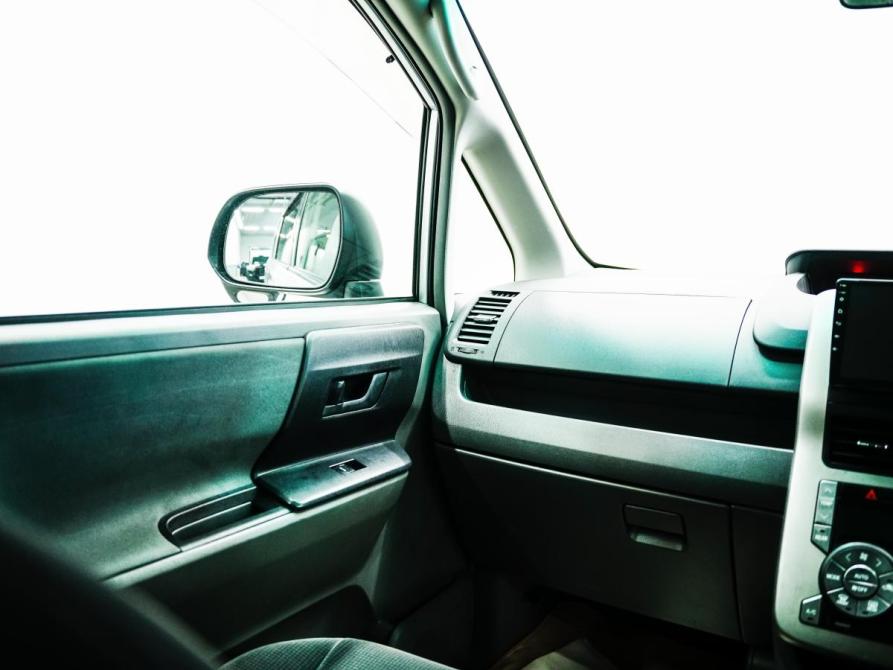 Toyota Noah II (R70) Красноярск  - изображение 19
