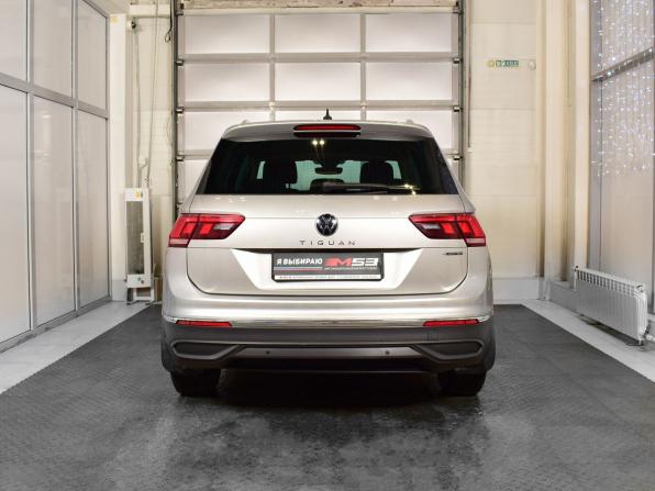 Volkswagen Tiguan II Рестайлинг с пробегом 2021 года, цена 2 190 999 рублей, 259482 км, внедорожник, Автокод Объявления