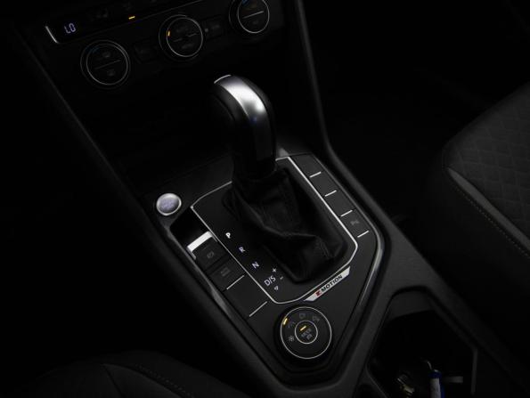 Volkswagen Tiguan II с пробегом 2020 года, цена 1 699 000 рублей, 276908 км, внедорожник, Автокод Объявления