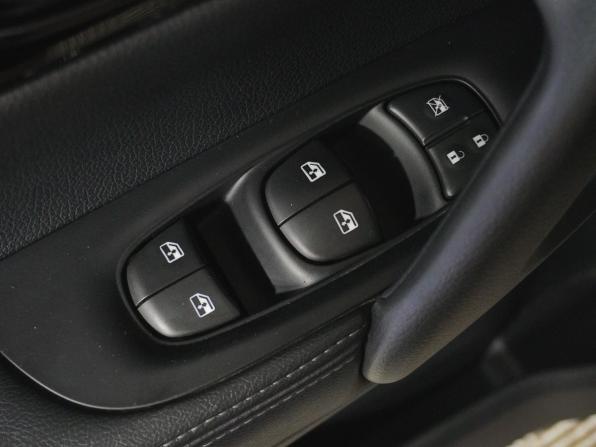 Nissan Qashqai II Рестайлинг с пробегом 2019 года, цена 2 499 000 рублей, 32245 км, внедорожник, Автокод Объявления