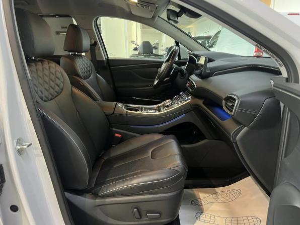 Hyundai Santa Fe IV Рестайлинг с пробегом 2022 года, цена 4 298 000 рублей, 47357 км, внедорожник, Автокод Объявления