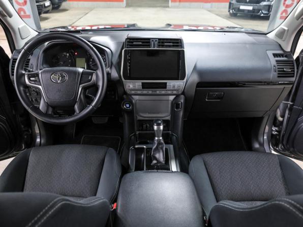 Toyota Land Cruiser Prado 150 Series Рестайлинг 2 с пробегом 2018 года, цена 4 950 000 рублей, 101365 км, внедорожник, Автокод Объявления