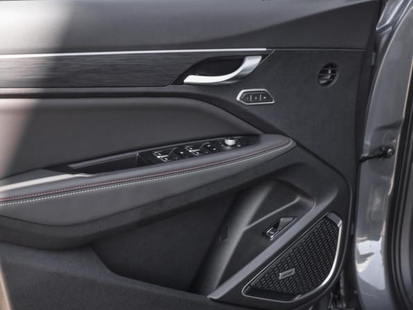 Geely Tugella I Рестайлинг с пробегом 2023 года, цена 3 219 000 рублей, 8232 км, внедорожник, Автокод Объявления