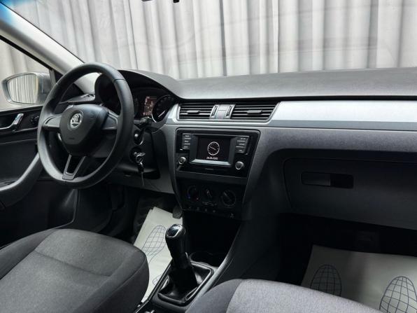 Skoda Rapid I с пробегом 2016 года, цена 919 000 рублей, 174800 км, лифтбек, Автокод Объявления