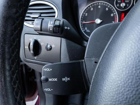 Ford Focus II с пробегом 2007 года, цена 595 000 рублей, 203742 км, хэтчбек, Автокод Объявления