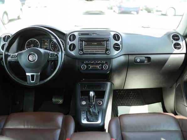 Volkswagen Tiguan I Рестайлинг с пробегом 2013 года, цена 1 559 000 рублей, 182000 км, внедорожник, Автокод Объявления
