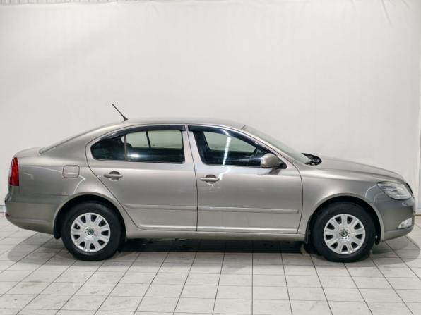 Skoda Octavia II (A5) Рестайлинг с пробегом 2011 года, цена 755 000 рублей, 227974 км, лифтбек, Автокод Объявления