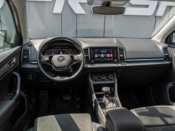 Skoda Karoq I с пробегом 2021 года, цена 2 445 000 рублей, 76092 км, внедорожник, Автокод Объявления