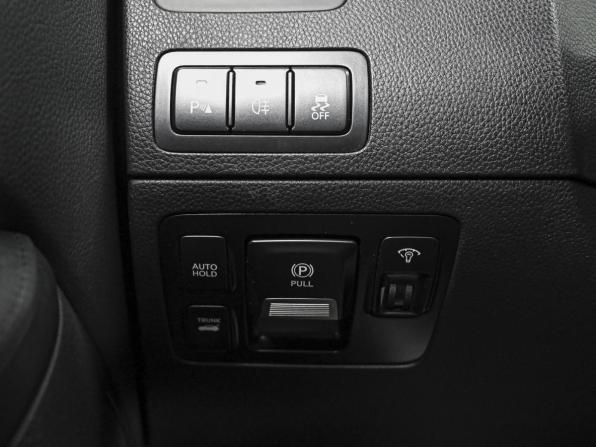 Hyundai Equus II с пробегом 2012 года, цена 1 150 111 рублей, 294748 км, седан, Автокод Объявления