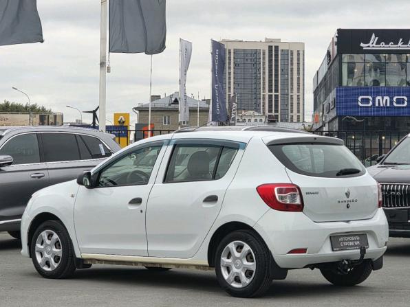 Renault Sandero II с пробегом 2017 года, цена 609 000 рублей, 157349 км, хэтчбек, Автокод Объявления