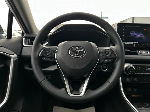 Toyota RAV4 VI (XA60) с пробегом 2025 года, цена 3 850 000 рублей, 12941 км, внедорожник, Автокод Объявления