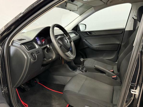 Skoda Rapid I с пробегом 2014 года, цена 690 000 рублей, 238133 км, лифтбек, Автокод Объявления