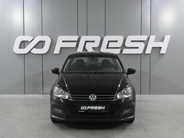 Volkswagen Polo V Рестайлинг с пробегом 2016 года, цена 1 269 000 рублей, 130243 км, седан, Автокод Объявления