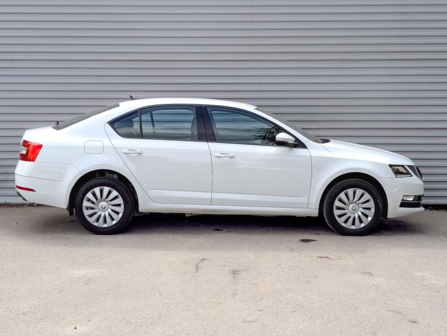 Skoda Octavia III (A7) Рестайлинг Москва  - изображение 4
