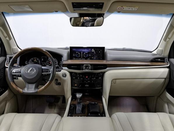 Lexus LX III Рестайлинг 2 с пробегом 2016 года, цена 6 800 000 рублей, 132174 км, внедорожник, Автокод Объявления