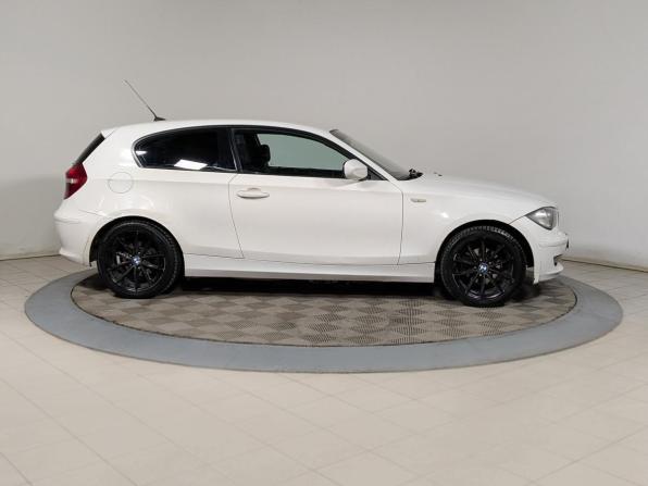 BMW 1 серии I (E81/E82/E87/E88) Рестайлинг с пробегом 2011 года, цена 849 900 рублей, 162000 км, хэтчбек, Автокод Объявления