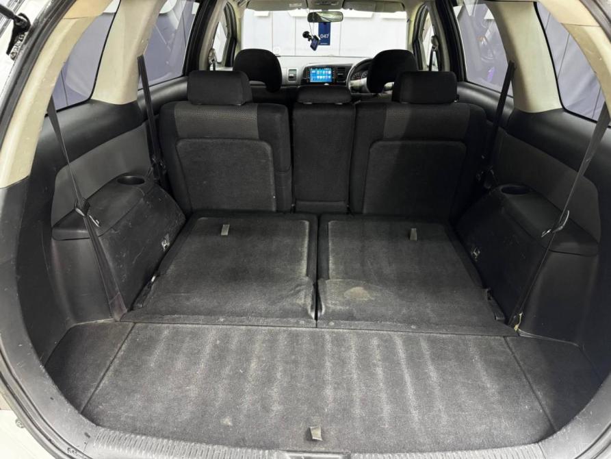 Toyota Wish I Благовещенск  - изображение 7