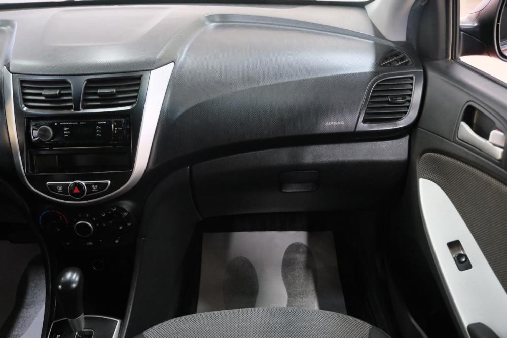 Hyundai Solaris I Омск  - изображение 17