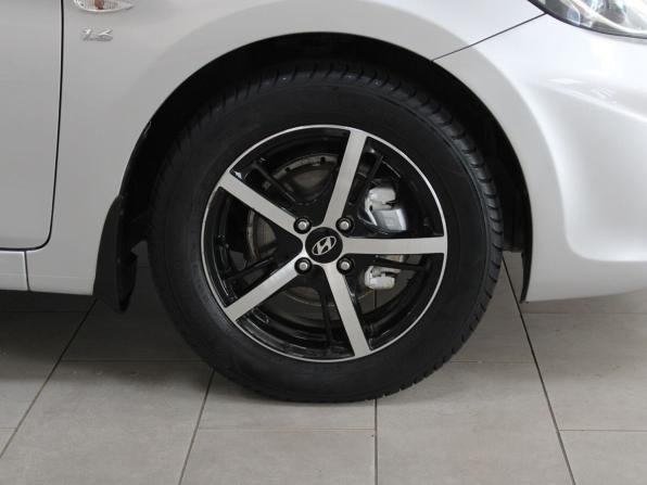 Hyundai Solaris I с пробегом 2014 года, цена 879 900 рублей, 158517 км, хэтчбек, Автокод Объявления
