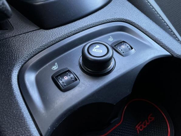 Ford Focus III с пробегом 2012 года, цена 678 000 рублей, 271647 км, седан, Автокод Объявления