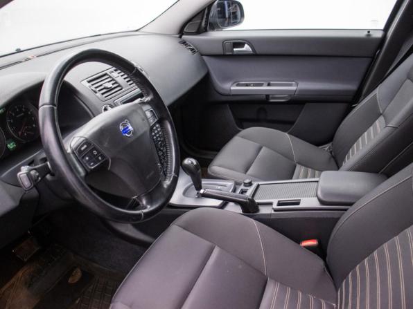 Volvo S40 II Рестайлинг с пробегом 2011 года, цена 795 000 рублей, 202376 км, седан, Автокод Объявления