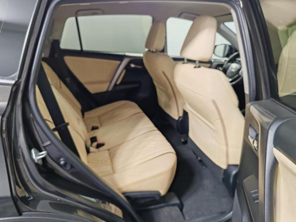 Toyota RAV4 IV (XA40) Рестайлинг с пробегом 2015 года, цена 2 080 000 рублей, 103723 км, внедорожник, Автокод Объявления