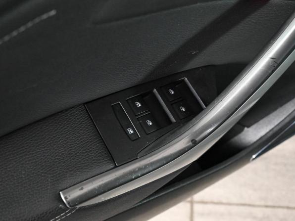 Opel Astra J с пробегом 2011 года, цена 750 000 рублей, 160313 км, хэтчбек, Автокод Объявления