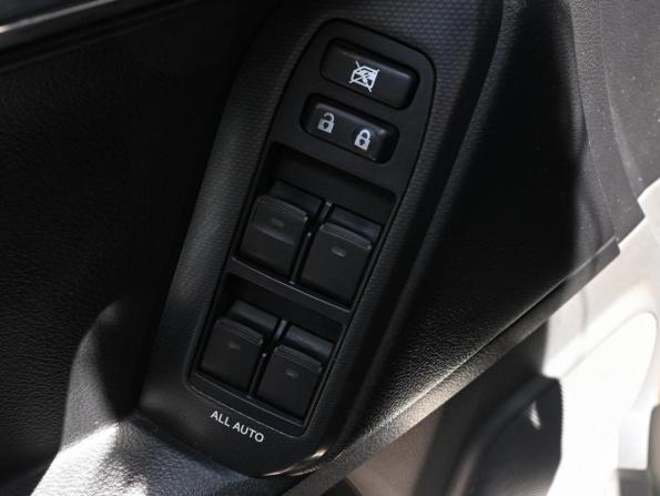 Toyota Land Cruiser Prado 150 Series с пробегом 2012 года, цена 2 940 000 рублей, 272650 км, внедорожник, Автокод Объявления