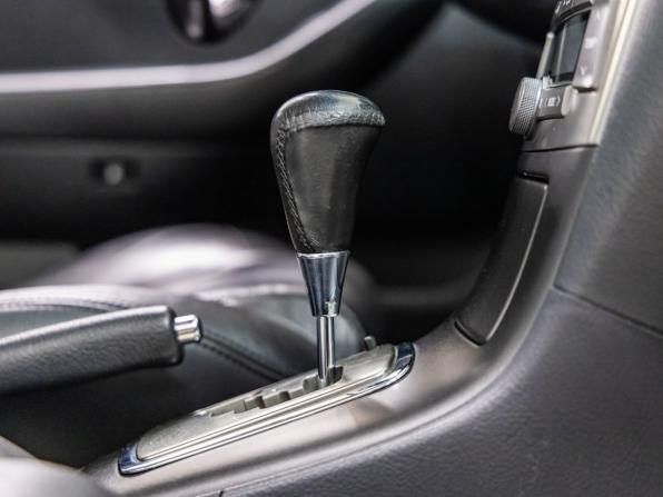 Toyota Avensis II Рестайлинг с пробегом 2006 года, цена 1 038 000 рублей, 196784 км, седан, Автокод Объявления
