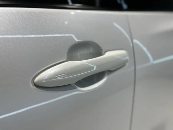 Toyota Prius IV (XW50) с пробегом 2016 года, цена 1 375 000 рублей, 201000 км, лифтбек, Автокод Объявления