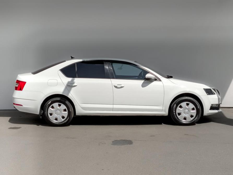 Skoda Octavia III (A7) Рестайлинг Москва  - изображение 4