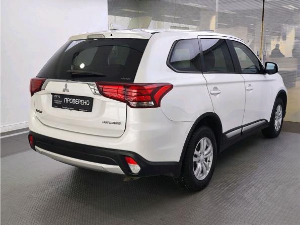 Mitsubishi Outlander III Рестайлинг 2 с пробегом 2017 года, цена 1 880 000 рублей, 113500 км, внедорожник, Автокод Объявления