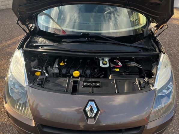 Renault Scenic III с пробегом 2011 года, цена 745 000 рублей, 247128 км, минивэн, Автокод Объявления