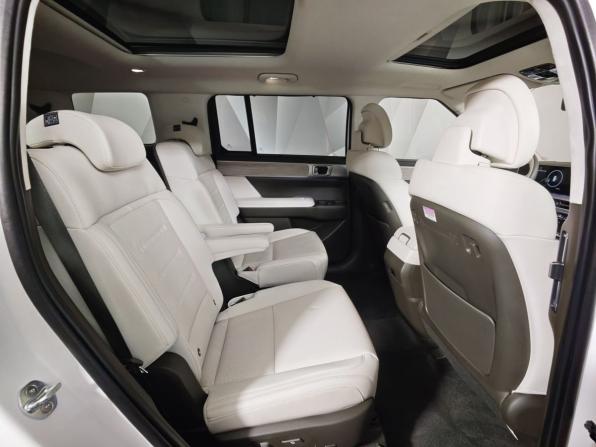 Hyundai Santa Fe V (MX5) с пробегом 2024 года, цена 5 000 000 рублей, 32719 км, внедорожник, Автокод Объявления