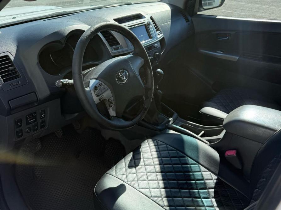 Toyota Hilux VII Рестайлинг Нижний Тагил  - изображение 14